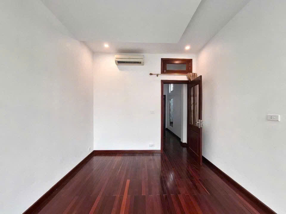 BÁN NHÀ VIP NGỌC THỤY – Ô TÔ VÀO NHÀ - Ở NGAY – 35M2 CHI 7,6 TỶ